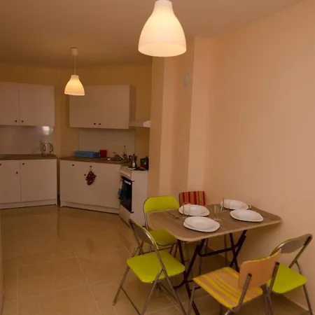 апартамент симона Apartament Pomorie